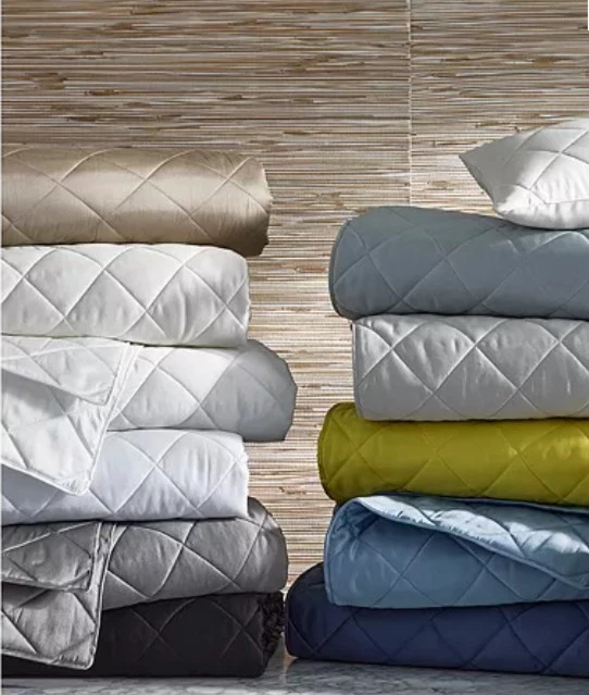 Edredón Matouk "Nocturne", 600TC algodón egipcio, blanco, king, nuevo sin etiquetas, precio de venta sugerido por el fabricante $675 😍 Foto 4 de 4