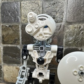 Lego Bionicle Toa Mata Kopaka (8536) 2001 - Complete With 1 Substitute Piece