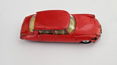 CORGI TOYS CITROEN DS 19, Made in Gt. Britain, rot, Zustand siehe Bilder