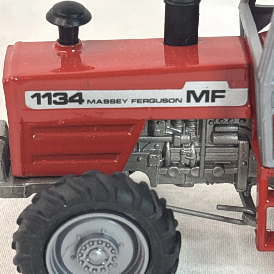 Yaxon 1/43 Massey Ferguson 1134 MF Tractor Italy diecast - Image 2 of 4