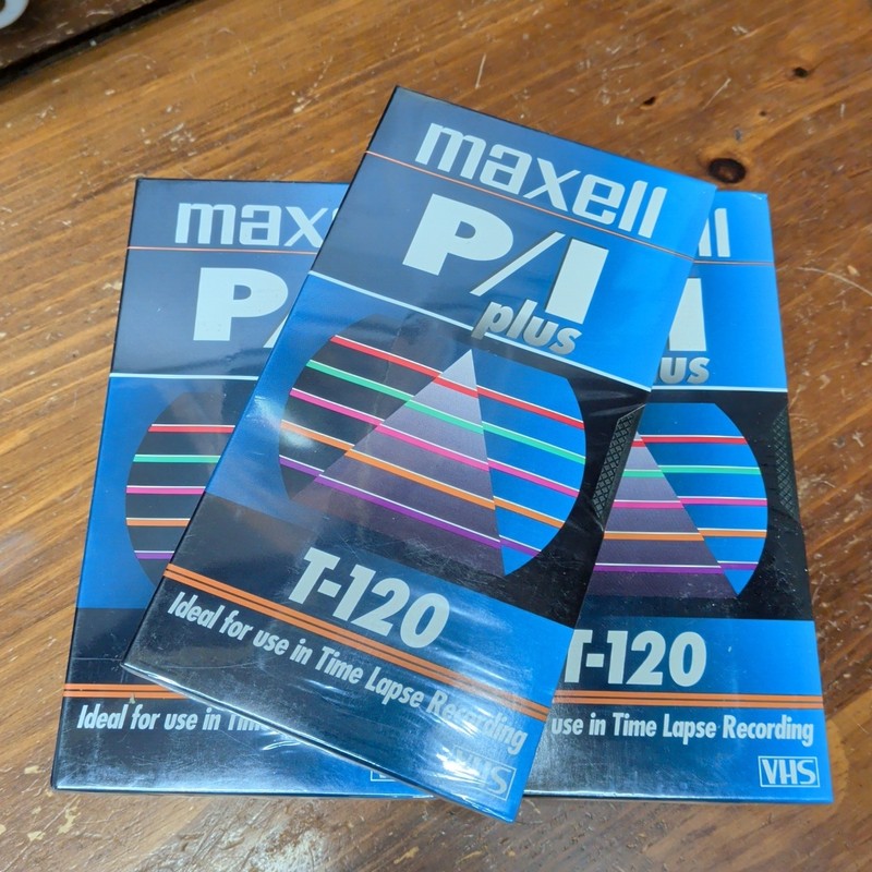 Maxell P/I Plus T-120 VHS Tapes - Qty 5