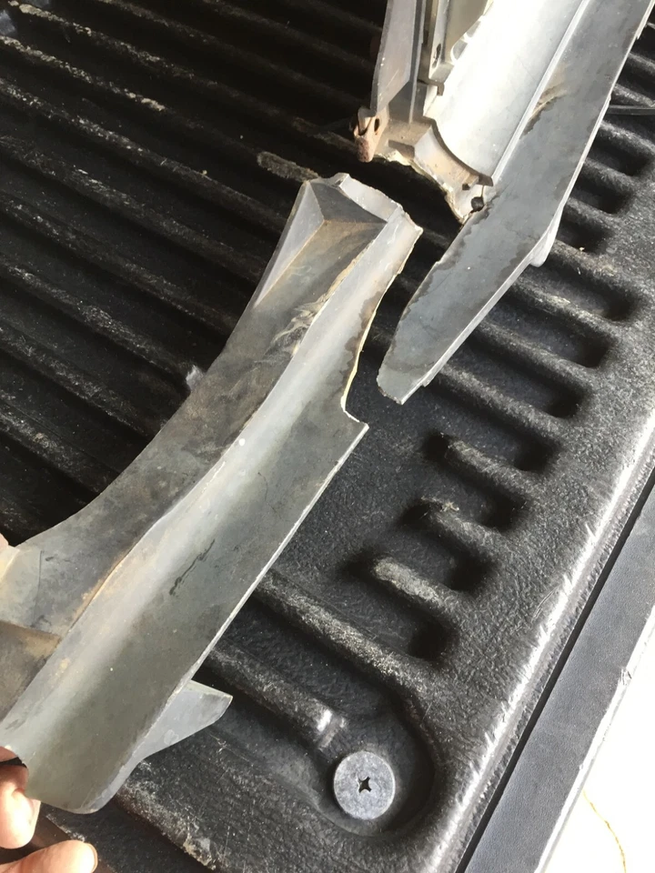 Dodge Dart Demon Swinger 1971 parrilla dañada sin precio base o piezas Foto 4 de 4