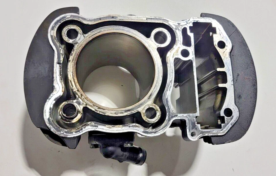 Cilindro delantero y pistón Honda VT750 2001-2007 Shadow Spirit VT 750 Deluxe ACE Foto 2 de 4