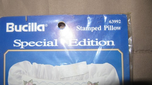 1993 BUCILLIA special edition STAMPED PILLOW FAN #63992 KIT NIP - Picture 2 of 4