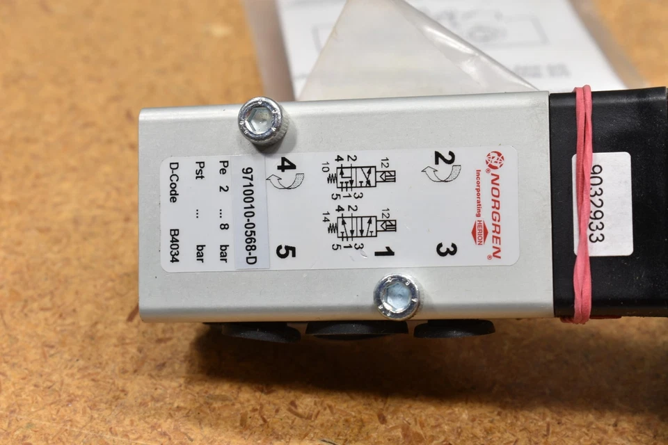 Electroválvula indirecta Norgren 9710010-0568-D, 5/2 vías, 24 VDC, 0,191A, 4,6 W Foto 4 de 4