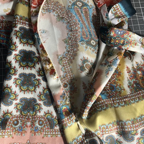 Avoca Anthology Dublin Fleur Printed Dress with Beaded Neckline. Size 3.#T - Picture 21 of 21