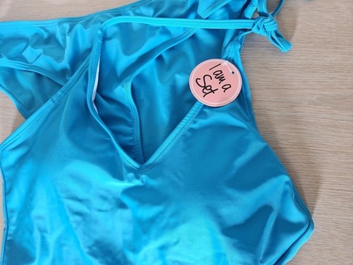 *NEW* Size MEDIUM 2 Piece Bikini Swimsuit Set Beachwear Bobbie Brooks NWT - Picture 3 of 10