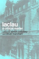 Libro de bolsillo Laclau: A Critical Reader de Simon Critchley (inglés)