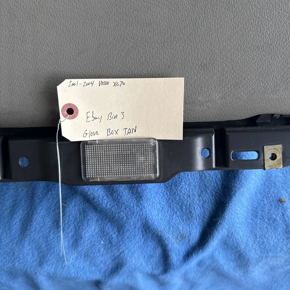 Contenedor de almacenamiento con guantera VOLVO XC70 V70 compatible con 2001 2002 2003 2004 Foto 2 de 4