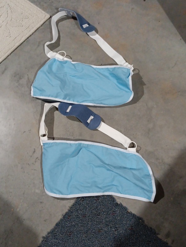 2 Adjustable Arm Slings