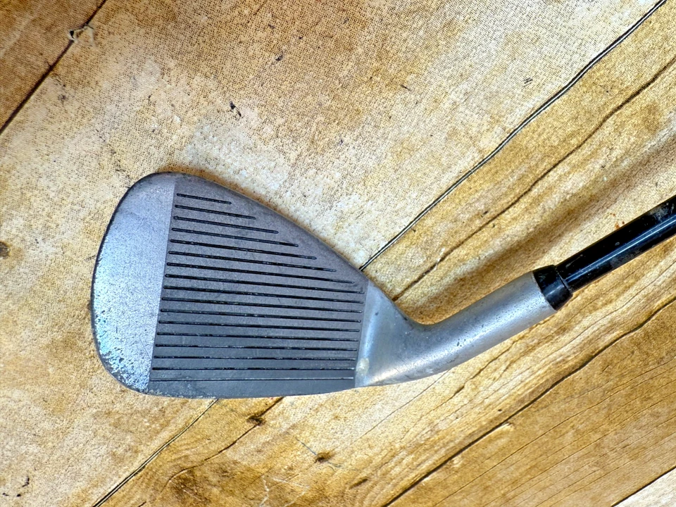 TECH EDGE J-250 Ti MATRIX PITCHING WEDGE PW RH KIDS FLEX GRAPHITE SHAFT 32" FAIR - Image 2 of 4