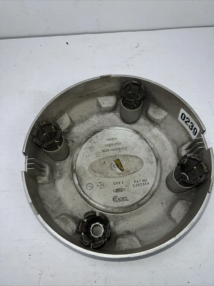 Ford F250 2005-2016, F350 Super Duty tapa central - marcas menores - 5C34-1A096-CC fabricante original Foto 3 de 4