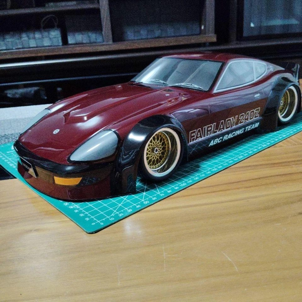 1/10 Nissan 240 Z Maroon Color Spare Body with Chrome Wheels - Image 2 of 4