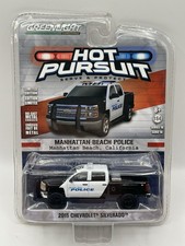 Greenlight Hot Pursuit Manhattan Beach 2015 Chevy Silverado