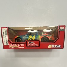 Vintage 1995 Racing Champions Jeff Gordon 24 DuPont 1:24 NASCAR Diecast NIB