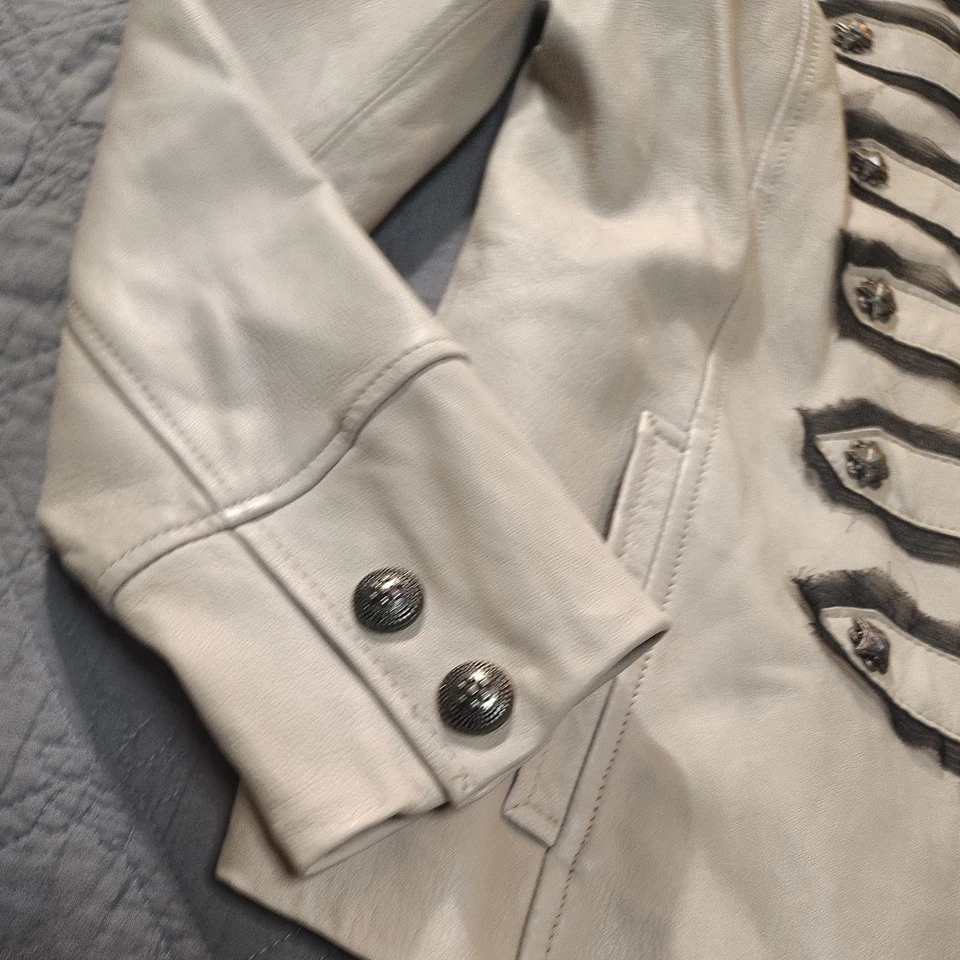 Chaqueta ajustada Royal Underground beige tostado cuero suave talla M Beyonce para mujer  Foto 4 de 4