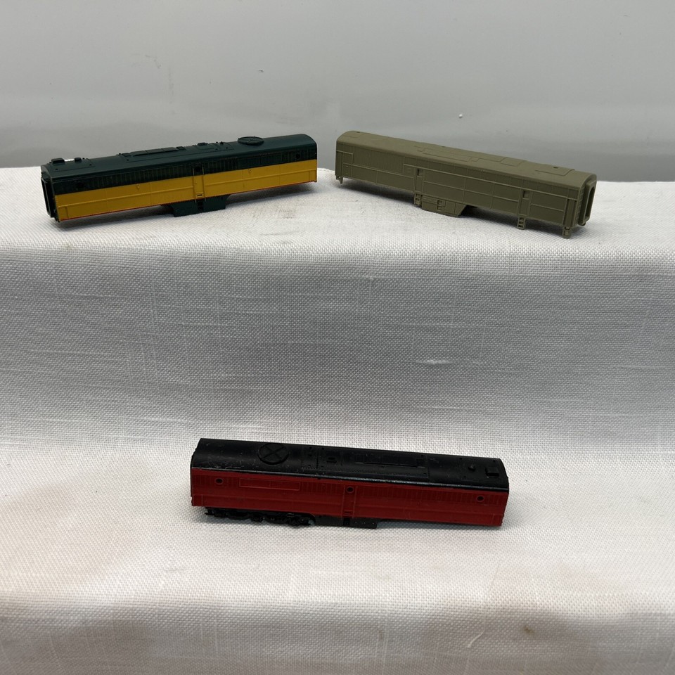 N Gauge 3 Amtrak Diesel Shells Pa 381 & 472 Shells Only b42 | eBay