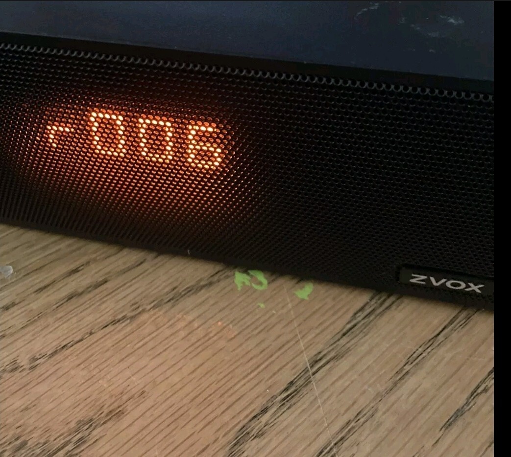 ZVOX AccuVoice AV157 Dialogue Boosting TV Speaker Sound Bar / Remote