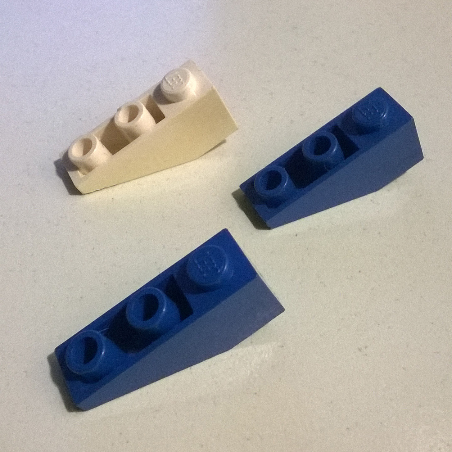 3X LEGO 4287 Slope Brick 33 3x1 Inverted Blue White 4402 6926 6971 6881 10192