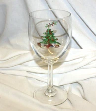 Luminarc Noel Wine Water Goblet Glass Stemware Christmas Tree 7" Tall 10.5 OZ Ea