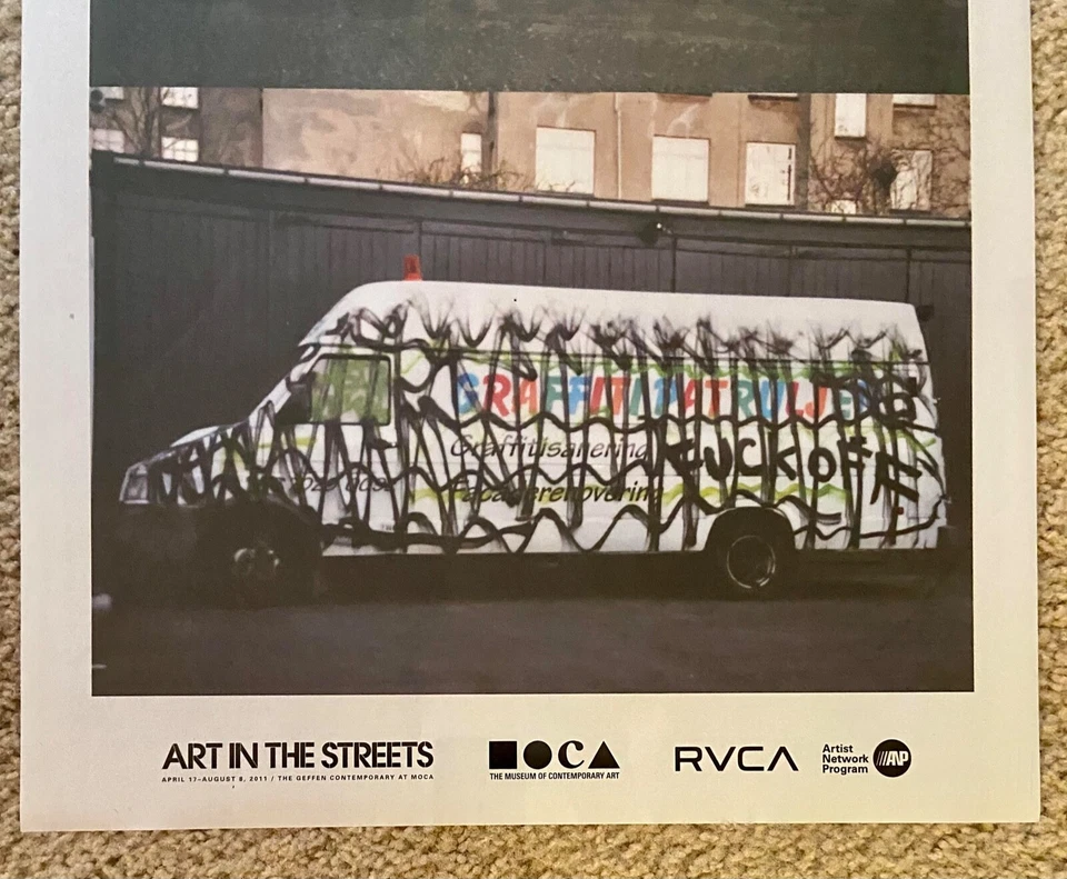 Póster MOCA Art in the Street - No Kaws, Futura, Retna, Banksy, Barry Mcgee   Foto 4 de 4