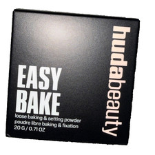 HUDA BEAUTY Easy Bake Loose Powder - Pound Cake