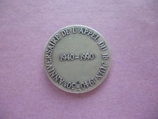Grande Médaille Ancienne 1945 Charles De Gaulle - Signée, En Bronze, Bon état, Thème Commémoratif