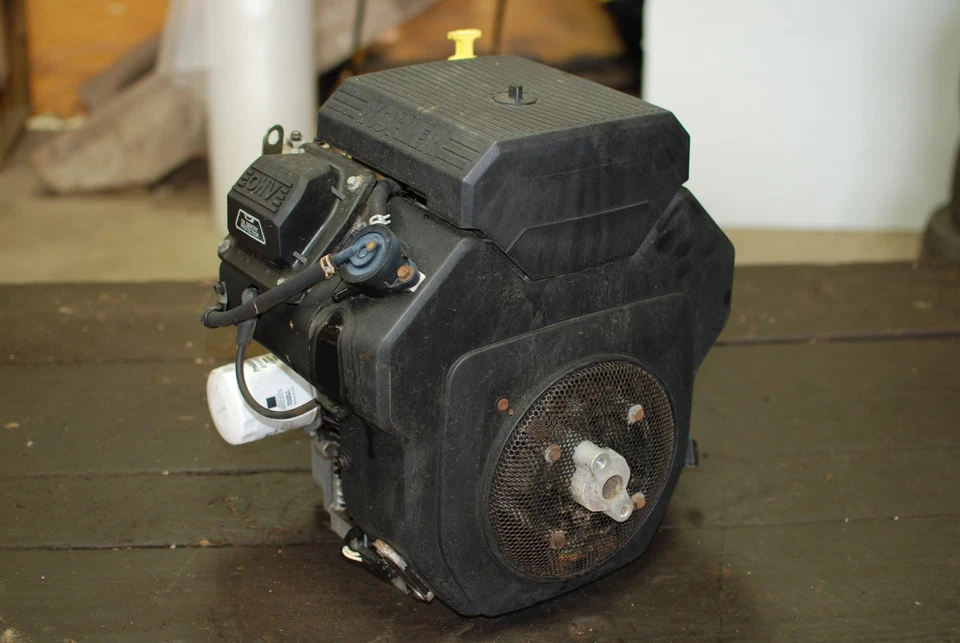 Woods 5182 Motor Completo Kohler Command Eje Horizontal FALTA ETIQUETA SERIE Foto 2 de 4