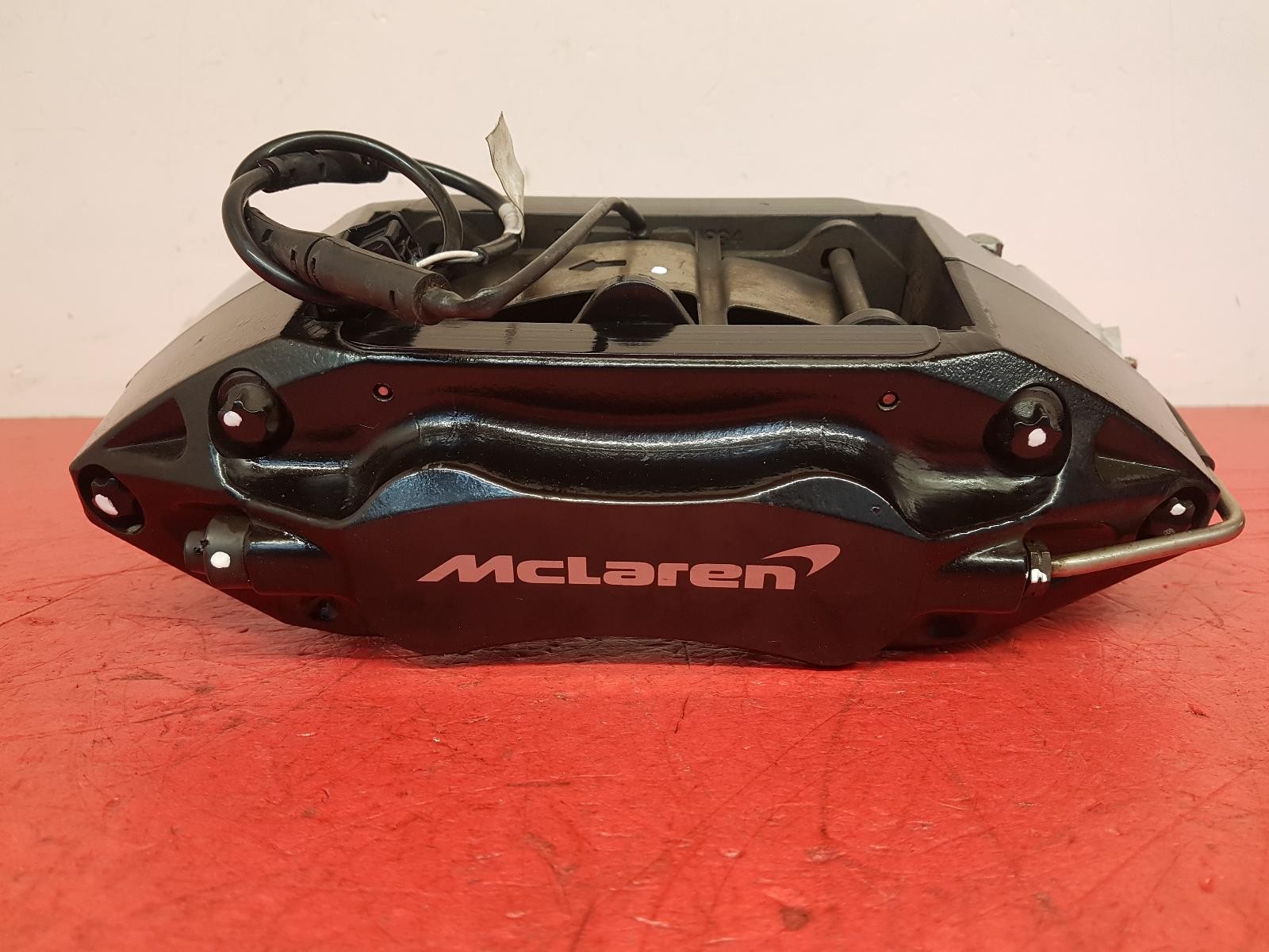 2017 MCLAREN 570GT 3.8L PETROL PASSENGER SIDE FRONT BRAKE CALIPER