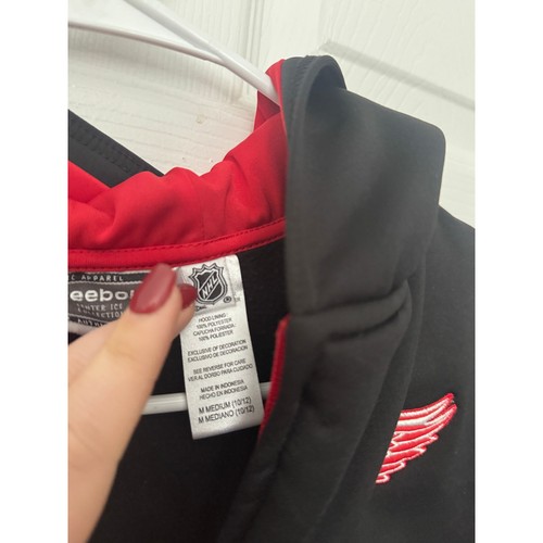 Reebok NHL Detroit Red Wings Heavy Black and Red Hoodie Kids Sz: medium (10/12) - Picture 4 of 5