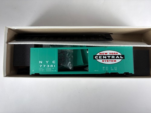 INTERMOUNTAIN RAILWAY CO. 20210-4, KIT DE COCHE CAJA DOBLE PUERTA NYC, OB | Condition: Used