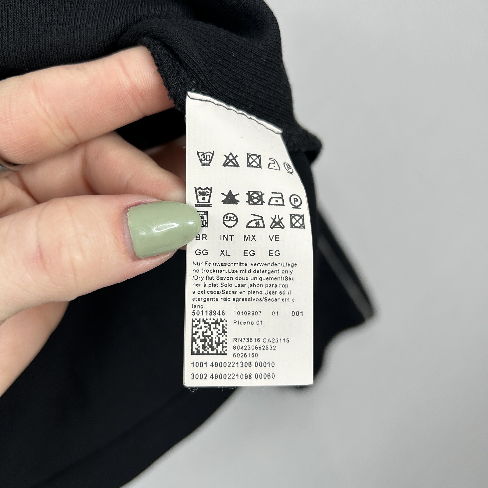 Hugo Boss Mens Sweater Extra Large Black Piceno 1/4 Snap Pullover Work Travel