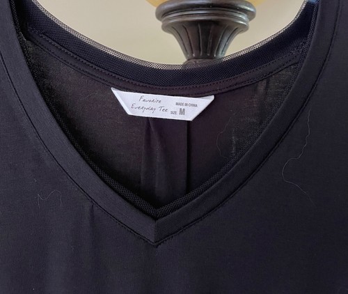 Neu mit Etikett Favorite Everyday Damen-T-Shirt schwarz S/S V-Ausschnitt Shirt Top Größe Medium - Bild 3 von 3