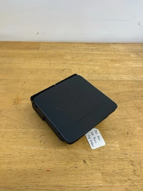 Portavasos trasero plegable OEM VW 06-10 MK5 GTI/Conejo 1K0 862 532 D Foto 2 de 2