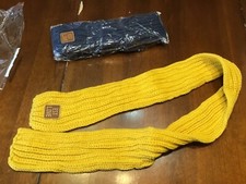 Shein 2pcs Toddler Kids Solid Knitted Scarf SKU: sc2110127288706658 new