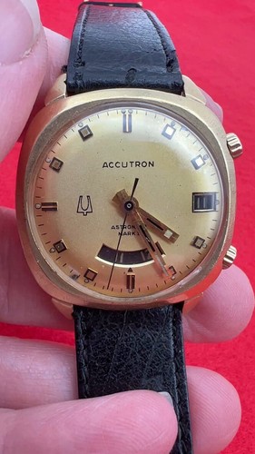 Vintage 14KT Solid Gold BULOVA Accutron Astronaut Mark II Mens Watch for Repair - Picture 3 of 9