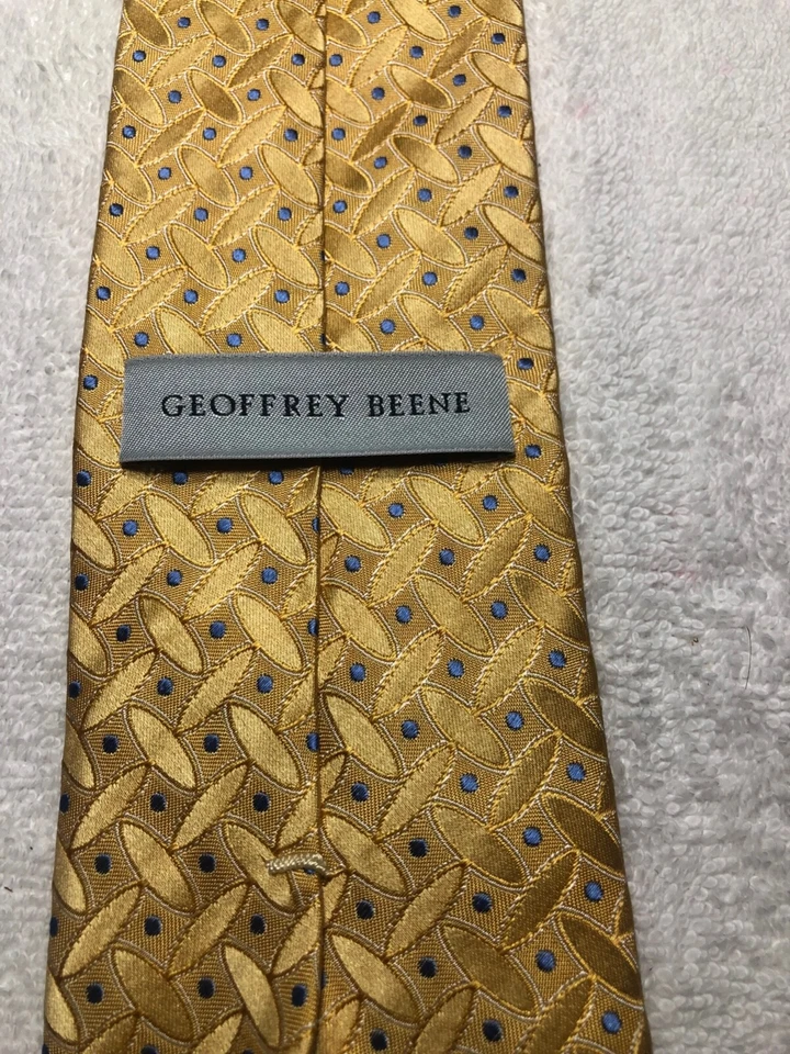 GEOFFREY BEENE MENS TIE GOLD WITH BLUE 3.25 X 60 - Image 4 of 4