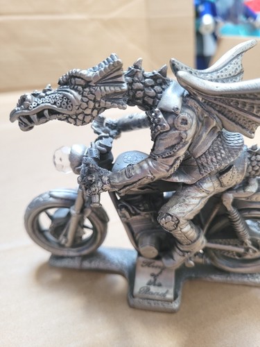 Tudor Mint Myth & Magic King of The Road Large Dragon Biker Ornament - Bild 9 von 22