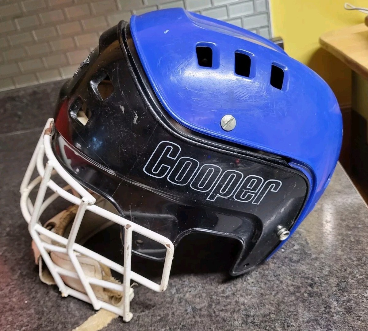 1980s Cooper SK600 Adult Sr. With Goalie Cage , Rare 2 Tone Blue