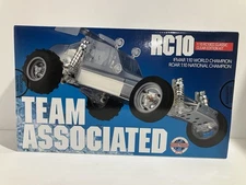 Associated 6004 1/10 RC10CC Classic Clear Edition Buggy Kit