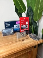 Panasonic Lumix FS42 Digital Camera with Box