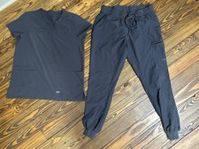 Medics Scrubs Gray Medium Size - Fits Small Very Comfortable Owned By MD