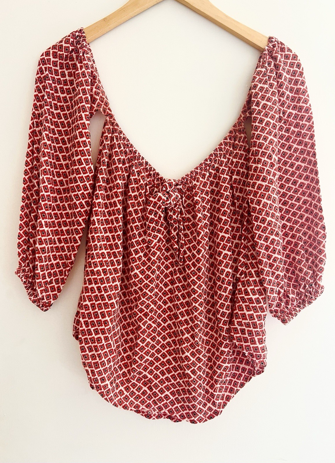 Billabong Red Geometric Patterned Off-Shoulder Bl… - image 2