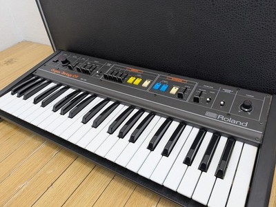 Roland RS-09 Keyboard Synthesizer Vintage Analog Synth 49 Keys Classic