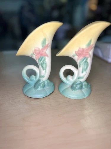 Vintage Hull Pottery Cornucopia Vase W2-5½ USA Pink Flower Pair