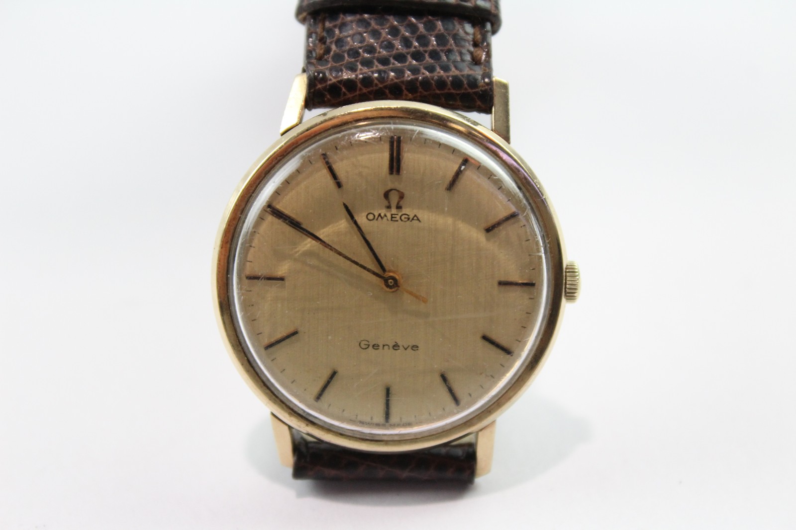 Vintage Omega Geneve 9ct Gold Watch Hand Wind SPARES/REPAIRS