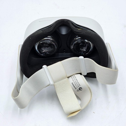 Meta Quest 2 128 GB visore VR per realtà virtuale bianco - Foto 4 di 7