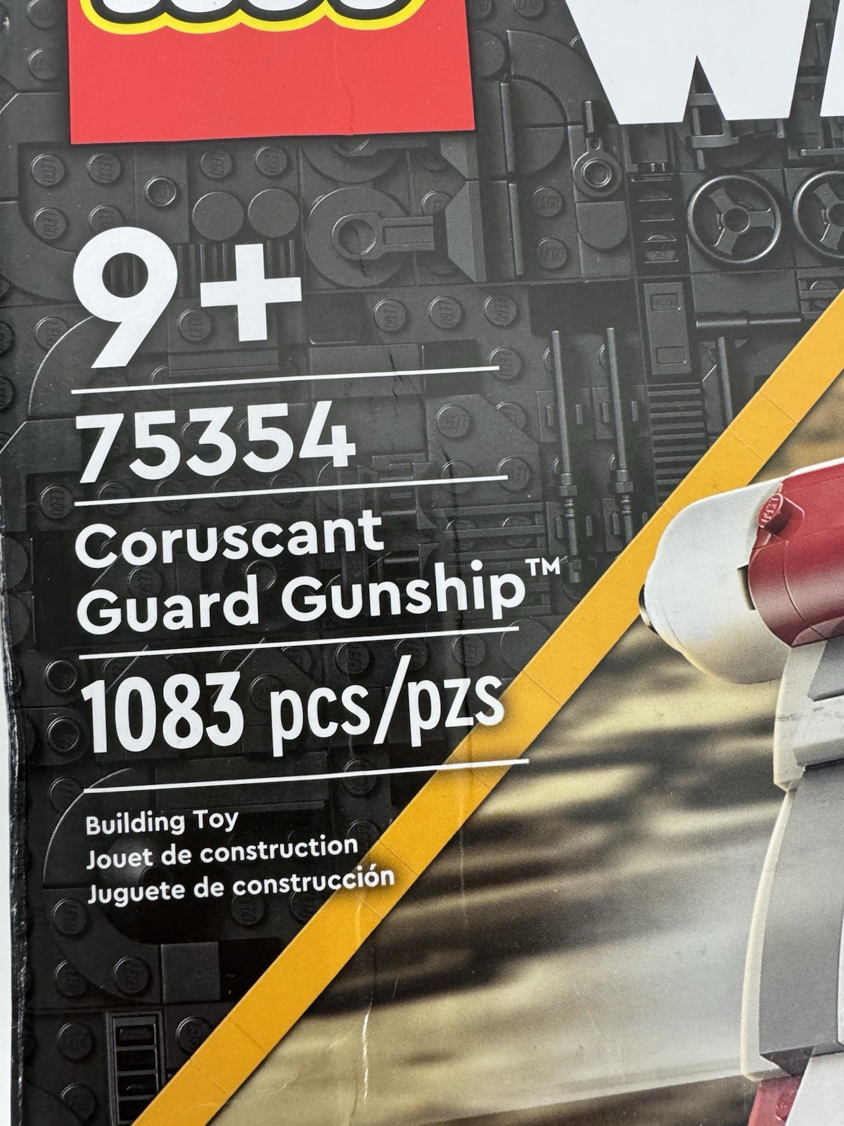 LEGO Star Wars 75354: Coruscant Guard Gunship Open Box 2