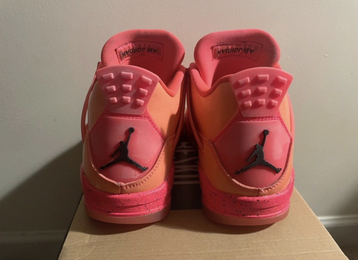 Nike Air Jordan 4 Retro NRG Hot Punch - Women's Sz 7 - AQ9128-600