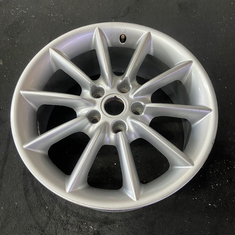 Aston Martin DB7 2000-2004 Front Wheel P/N 36120943AB